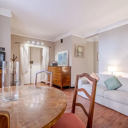 Guesthost - Santa Caterina Charming - Lovely In Apartmán *