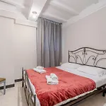 Guesthost - Santa Caterina Charming - Lovely In 아파트